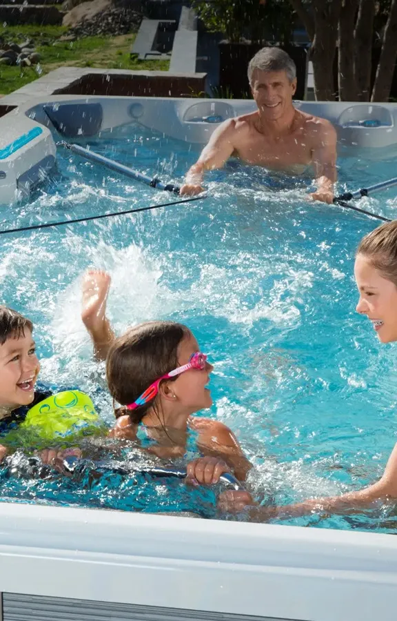 E-Series underwater treadmill original swim current mob